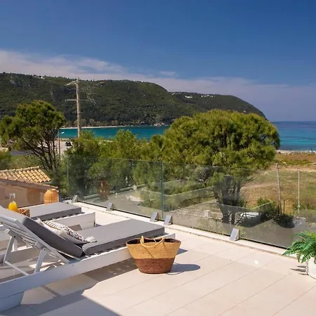 Villa Coastal Chic Luxury La Reina In Ai Giannis *