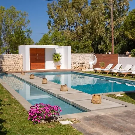Coastal Chic Luxury La Reina In Ai Giannis Villa *